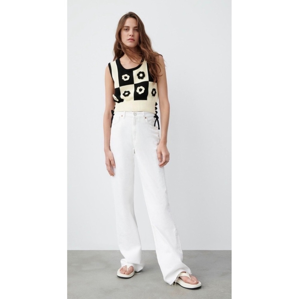 Zara Black Cream Checkered Crochet Flower Cropped Sweater Vest Size Small